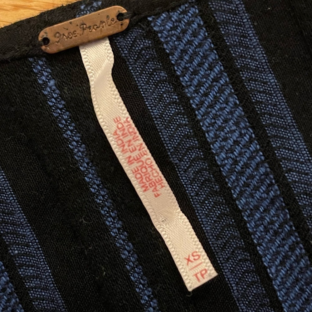 Free People By My Side Stripe Reversible Tie Front Sleeveless Top Size XS NWOT - Picture 4 of 8